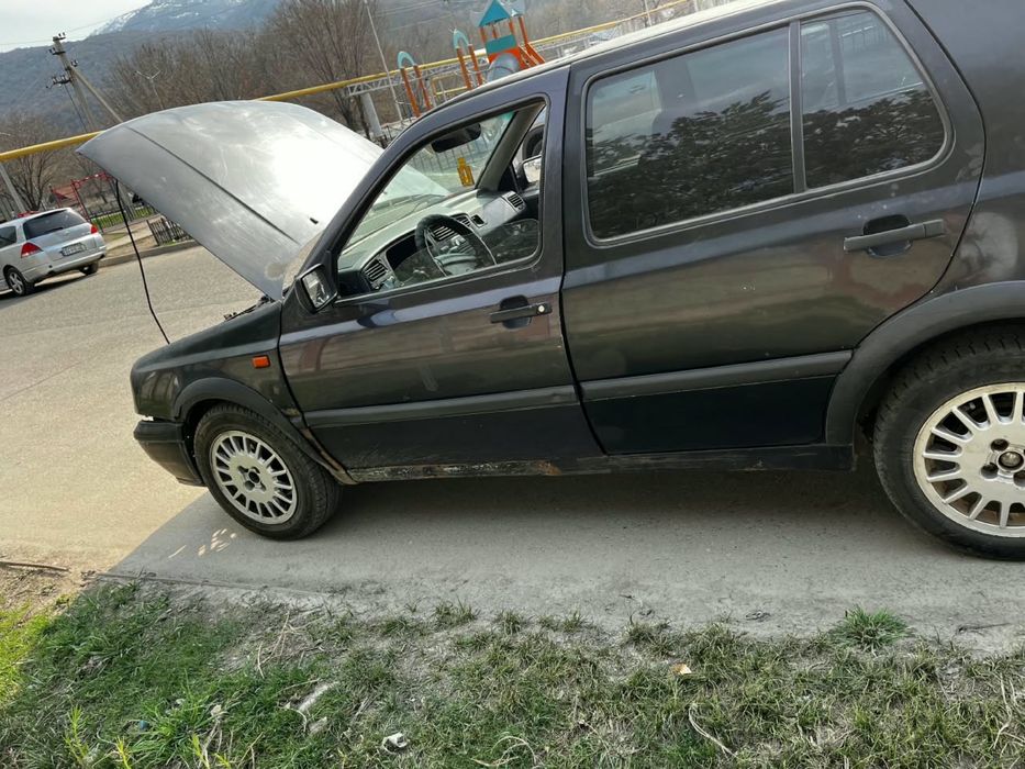 СРОЧНО Продается Гольф 3