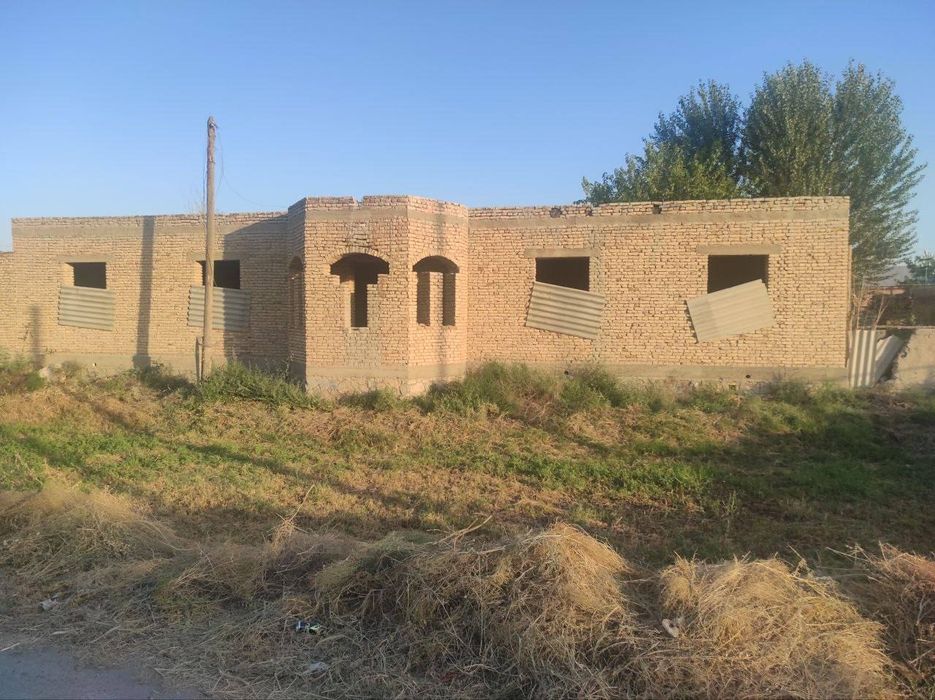 Дом в Бухаре 10 соток.