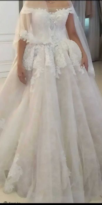 Свадебное платье