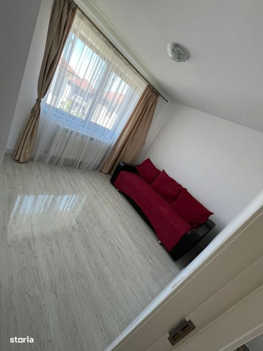 Casă cu 4 camere de închiriat, mobilata utilata.