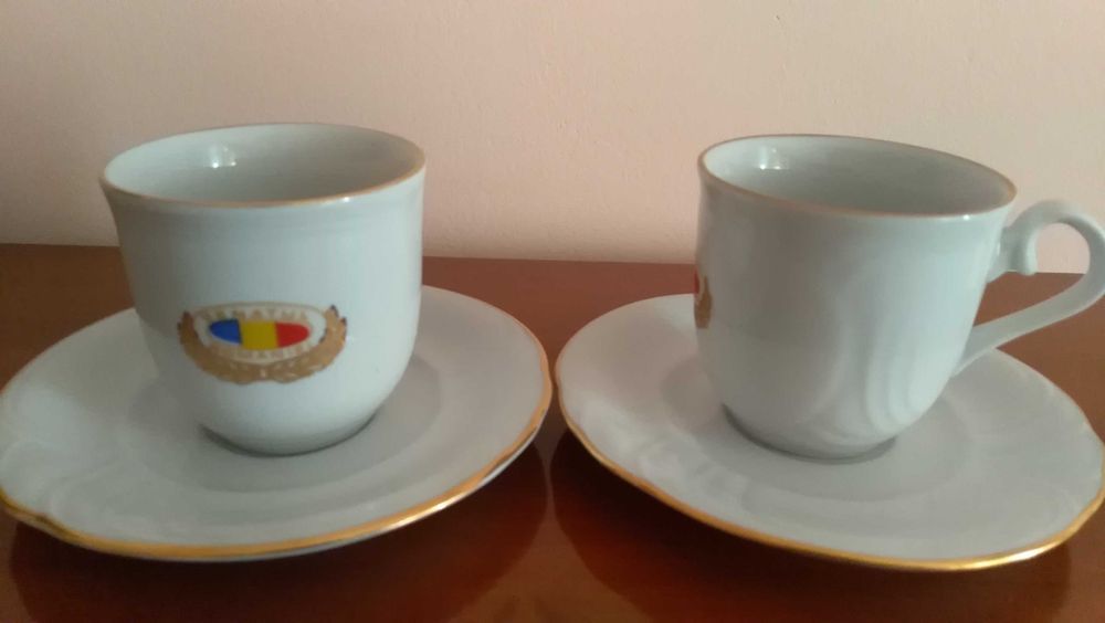 2 cesti cafea, vintage, 1990, inscriptie Senatul Romaniei, noi