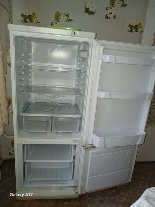 холодильник рабочий