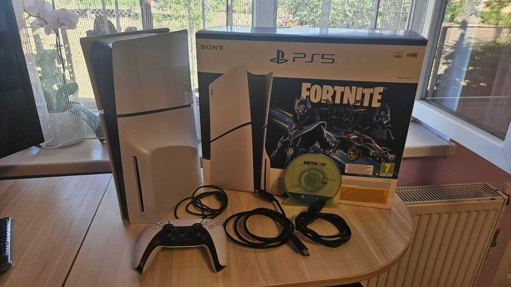 PS5 slim 1ТБ + подарък игра Detroit Become Human