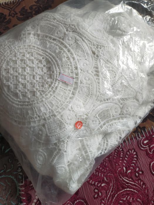 Белое платье из кружева