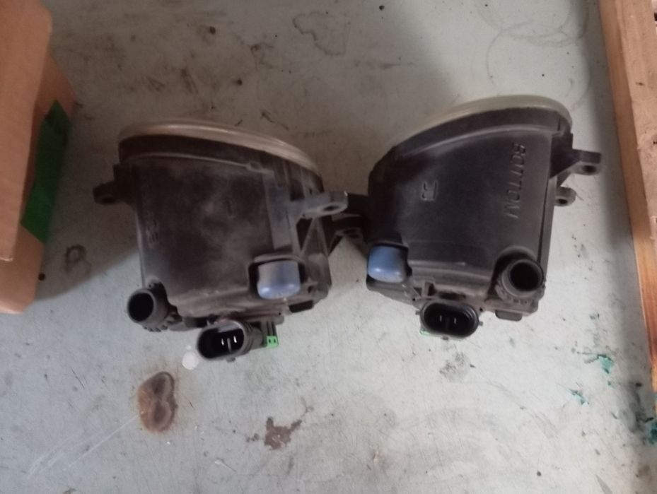 Продам противотуманки Б/У