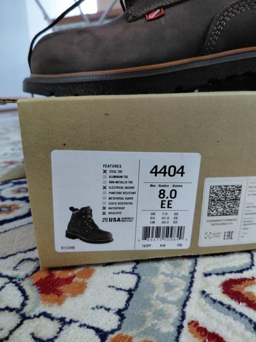 Обувь от компании RED WING SHOES