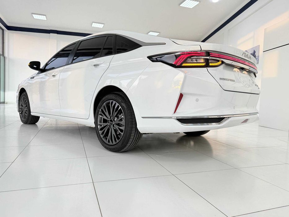 Dongfeng Aeolus Shine Max 1,5 turbo