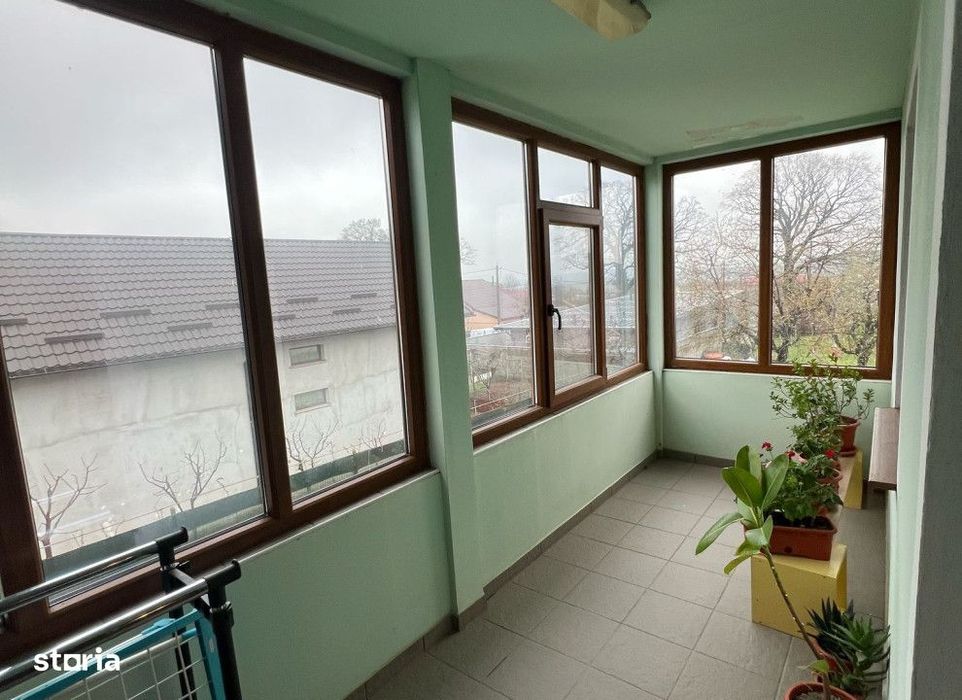 Casa 4 camere Valea Adanca , 200 metri Cod:158244
