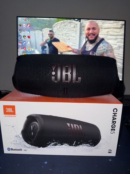 Vand JBL charge 5