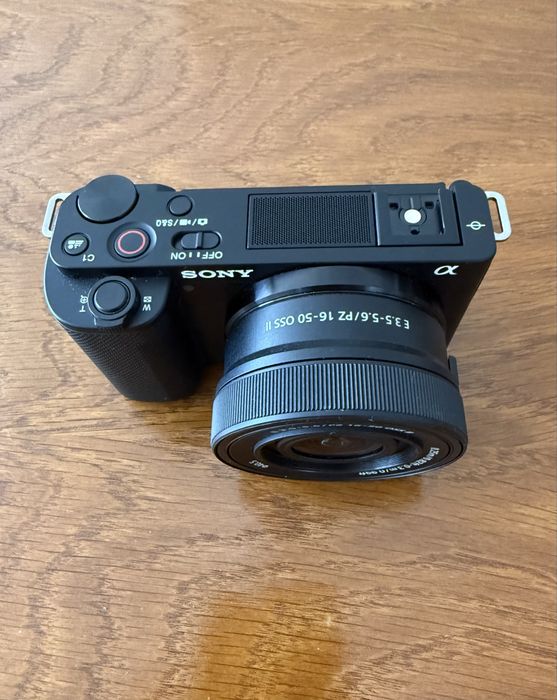 Camera foto avansata Sony ZV E10 stare noua , achizitie 2026