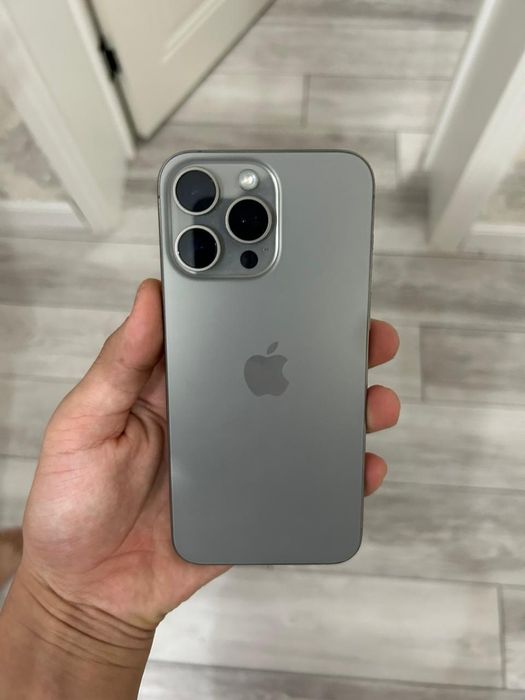 Срочно! Iphone 15 pro max срочно