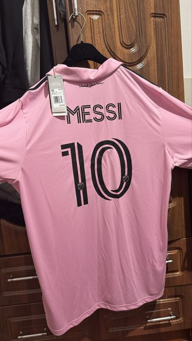 Оригинальное футболка MESSI