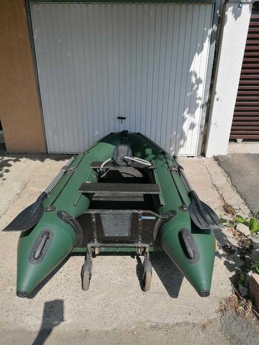 barca kolibri cu motor electric si adaptor motor termic