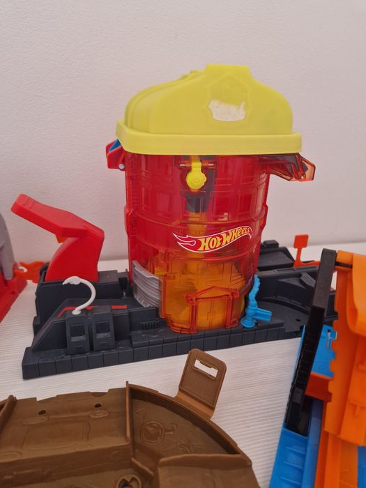 Писти Hot wheels