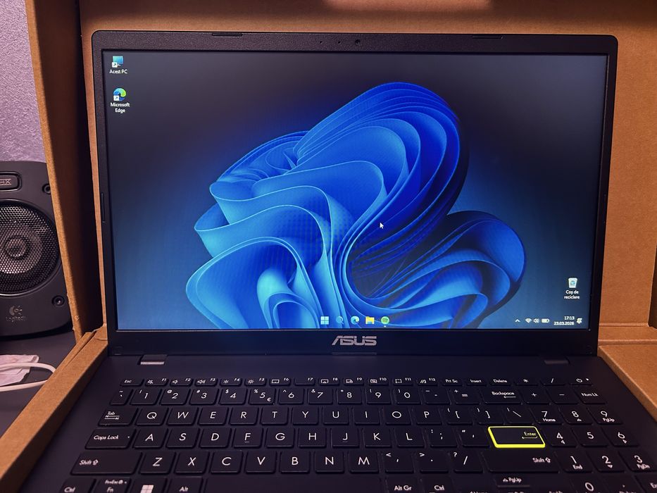 Laptop Asus E510