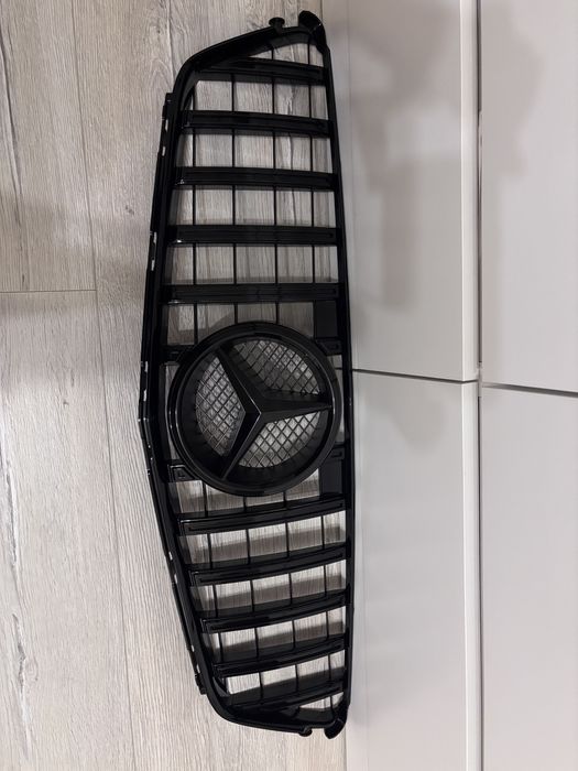 GT маска решетка за Mercedes W204 C-class 2007-2014