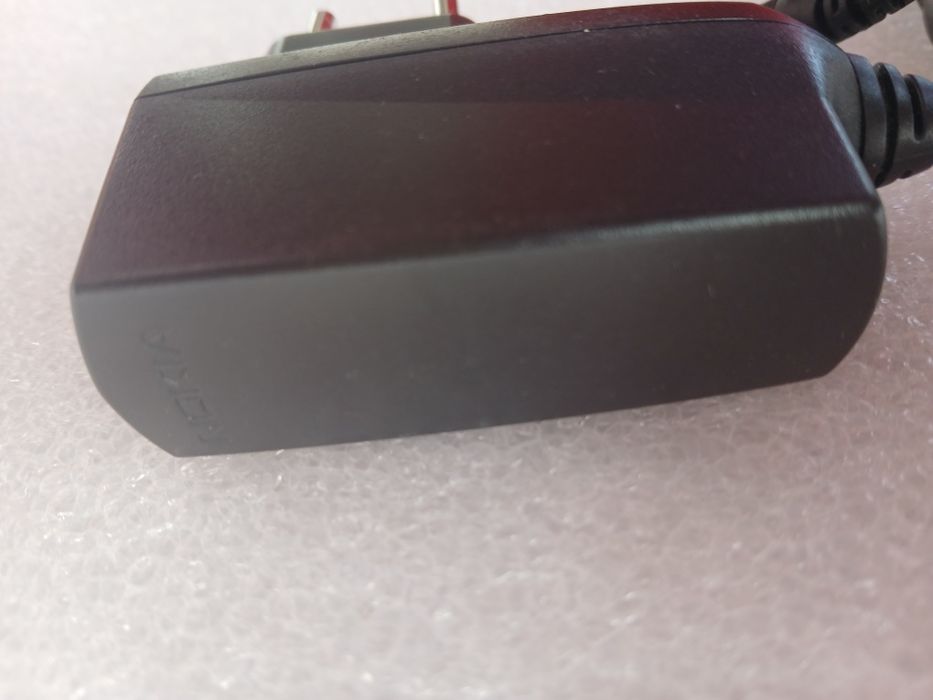 Зарядно за Nokia (стар модел телефон)