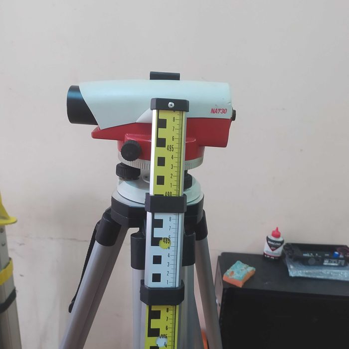 Нивелир оптический