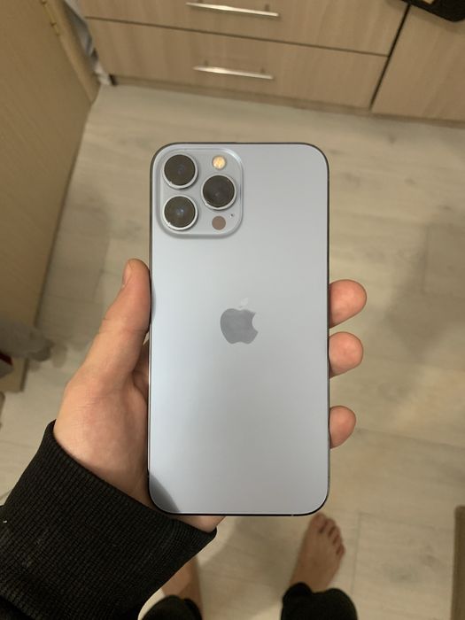 Продам IPhone 13 pro max