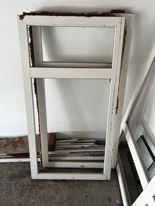 Vand geamuri termopan !