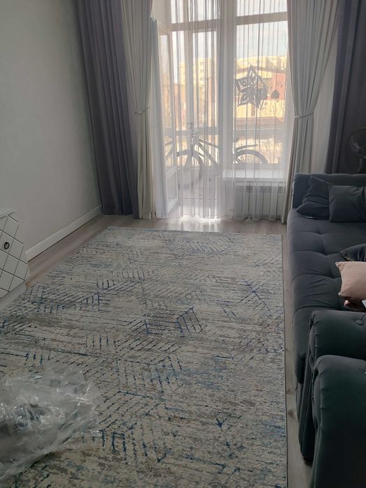 Продается ковер, размеров 2/5