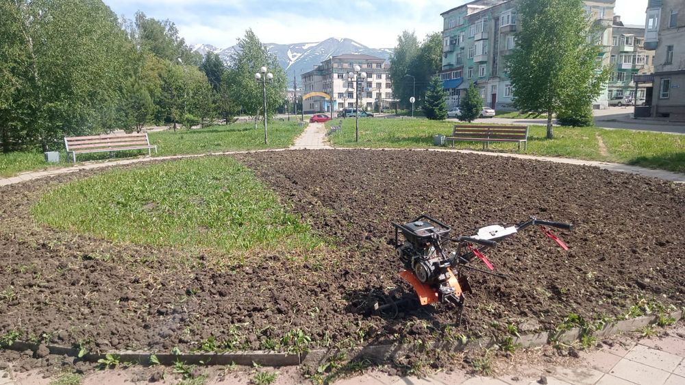 Вспашка огорода культиватором