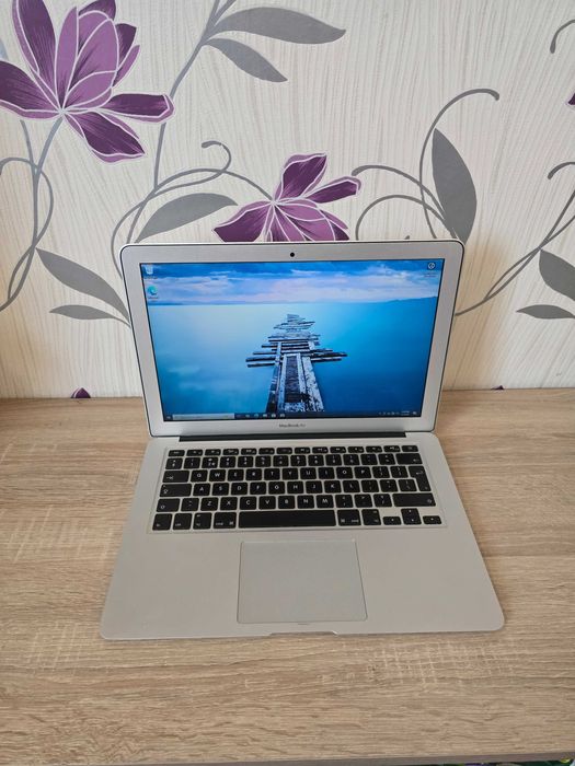 MacBook Air (13-inch, Early 2015)