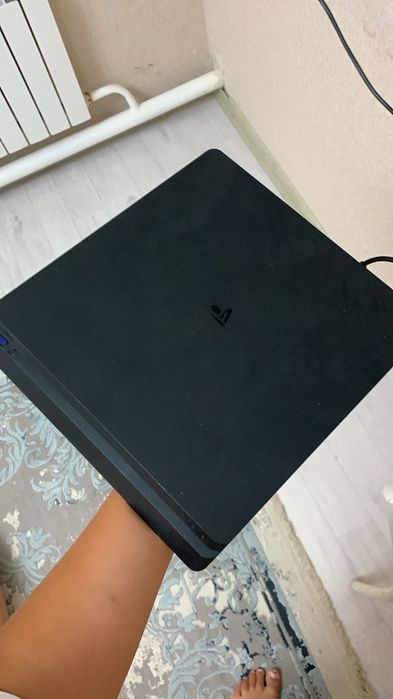 PlayStation 4 slim