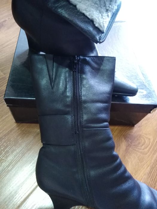 Зимние очень тёплые сапоги. Италия 38 размер