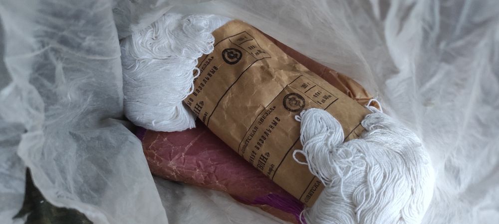 Пряжа нитки новые