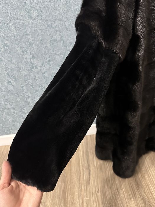 Продам норковую шубу