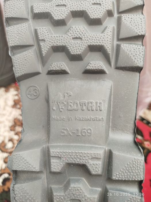 Продам рабочие сапоги