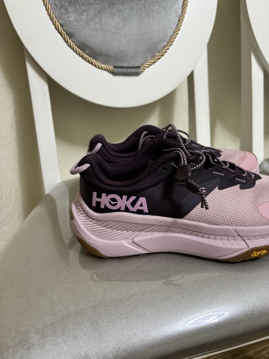 Кроссовки новые фирменные.