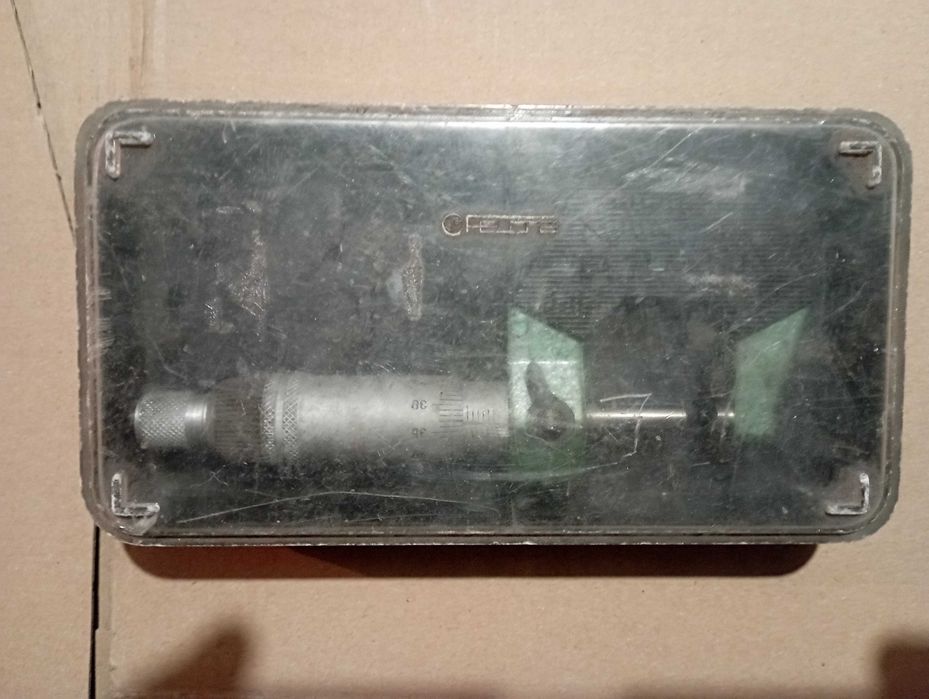 Micrometru mecanic de exterior cu cadru emailat