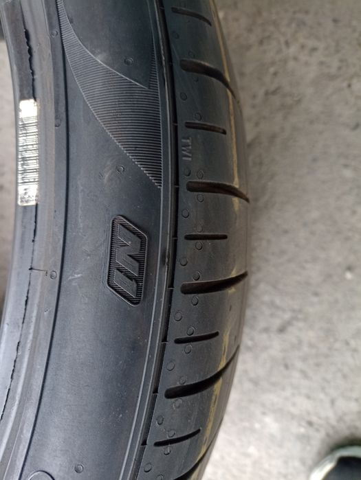 2 anvelope de vara Pirelli 315/30 R21 dot 1718