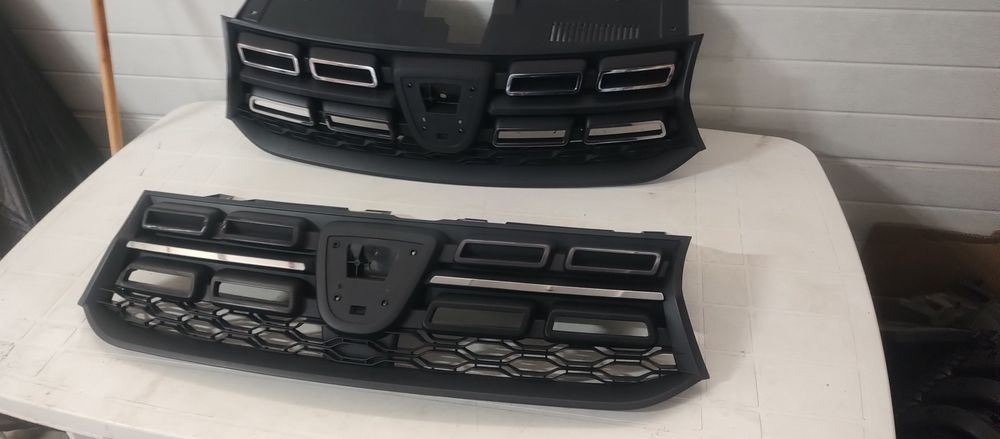 Grila bara fata Sandero stepway 2, MCV, Logan 2 , Sandero 2