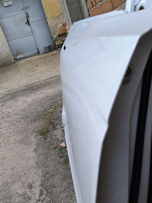 Врата за Tesla ModelY