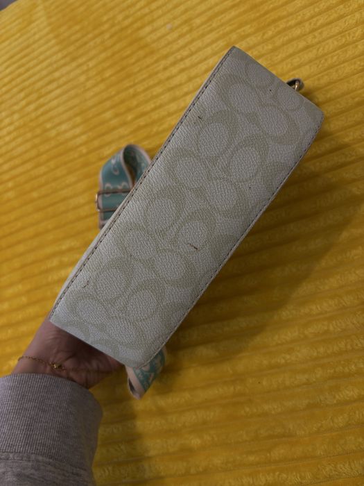 Дамски чанти Guess, Coach, Chloe, Zara