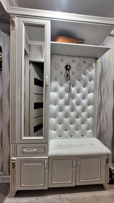 Продаю мебель для  прихожей