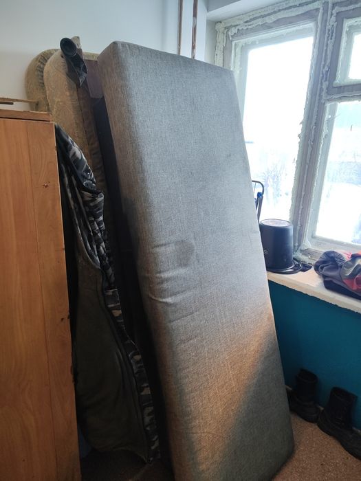 Продам тахту недорого