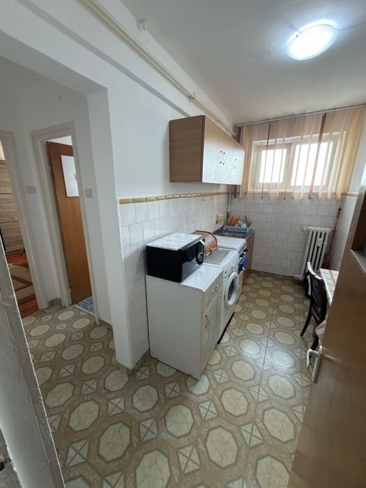 Inchiriez Apartament