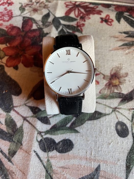 Швейцарски Кварцов Часовник Frederic Graff