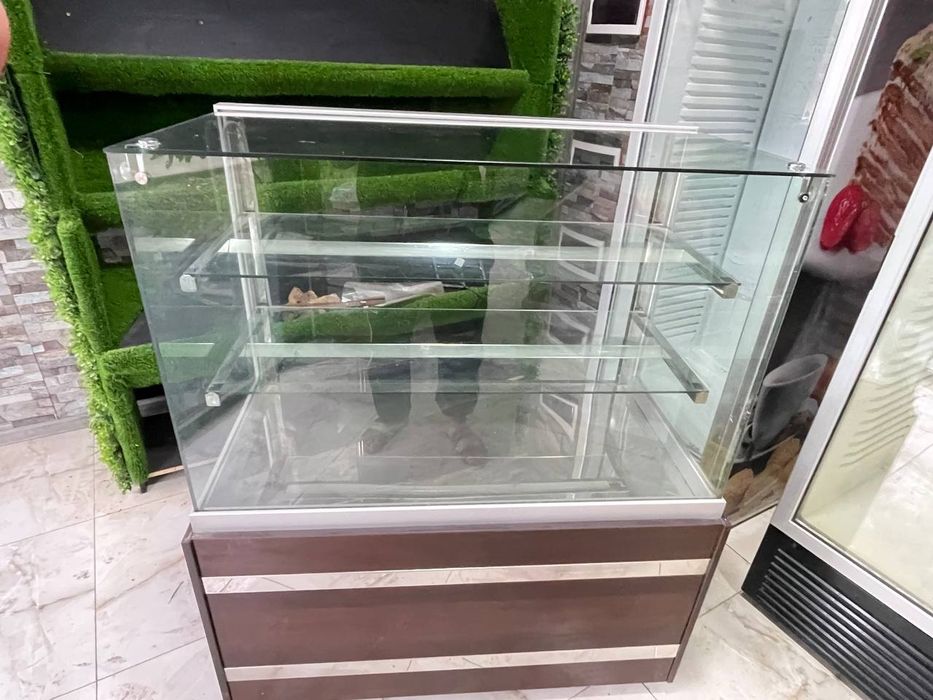Shisha vitrina / magazin uchun polkalar sotiladi 2ta bor