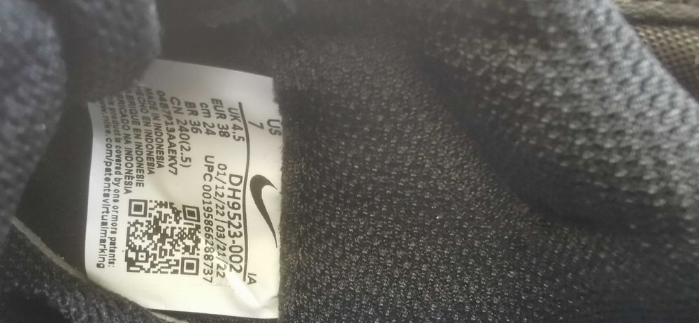 Adidași Nike Waffle noi mărime 38 originali cu bon