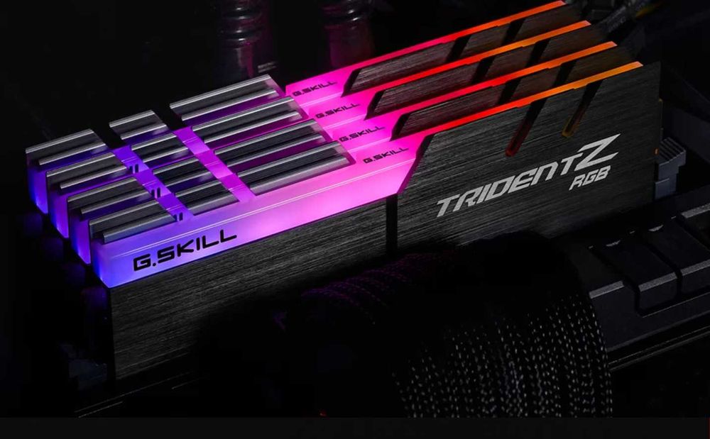 НОВА ! G.Skill 32GB Trident Z RGB (8GBx4)  32GB DDR4 3000MHz