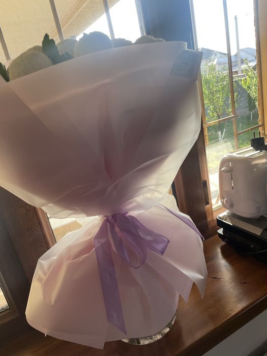 Цветы 2 букета продаю свежие