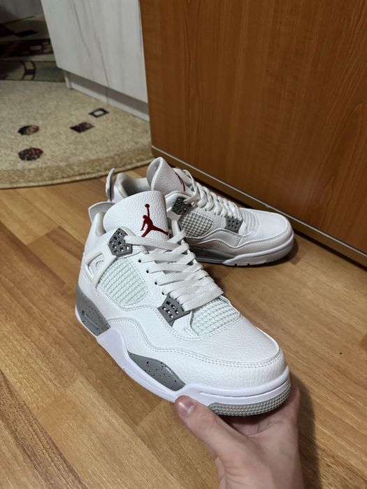Jordan 4 White Oreo