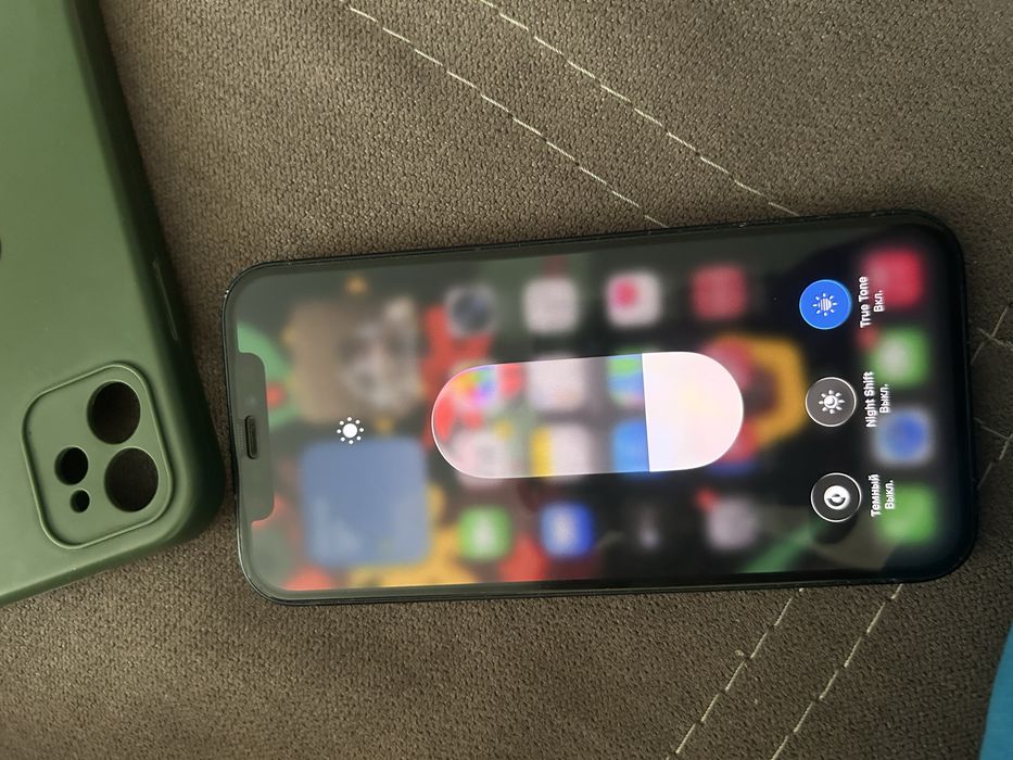 iPhone 12 черный