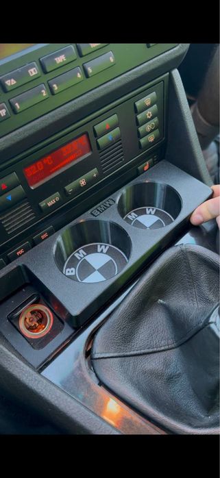 BMW e39 Cup Holder - поставка за чаши