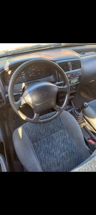 Продавам на части Нисан Алмера 2.0д